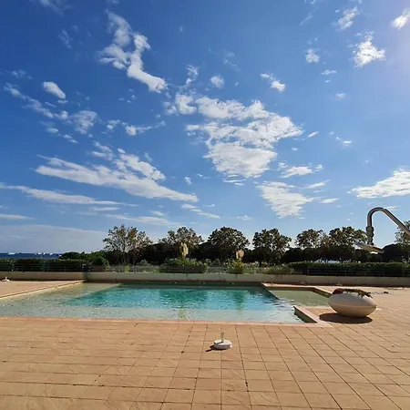 Seaside501 - Completely Renovated, At 5 Minutes Walk From Apartment *